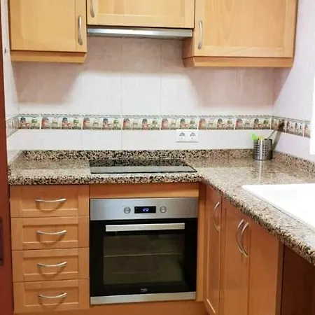 Lejlighed With 2 Bedrooms In With Furnished Balcony 1 Km From The Beach